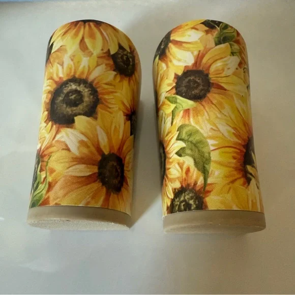 Pashion Footwear v1.0 Custom Sunflower Cluster 4 Inch Block Heels - Picture 6 of 11